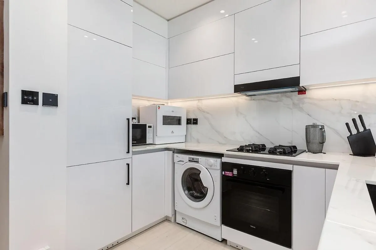 Celestial View 1Bdr Apartment In Jvc Dubaj